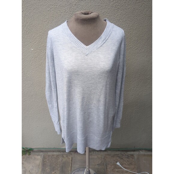 Ann Taylor LOFT Sweater Med Luxe Knit V-Neck Tunic Sweater Gray Marled - Picture 2 of 10